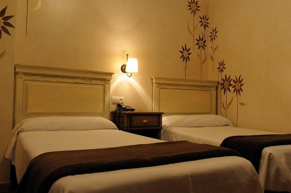 Yit Puerta Bisagra Hotell Toledo Rum bild