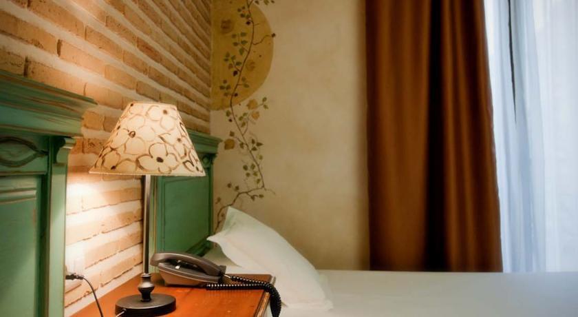 Yit Puerta Bisagra Hotell Toledo Exteriör bild