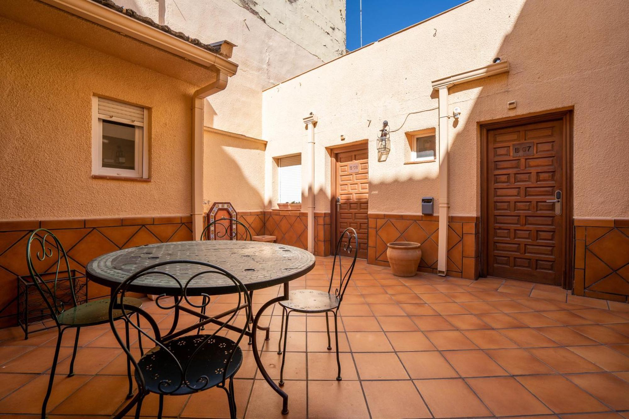 Yit Puerta Bisagra Hotell Toledo Exteriör bild
